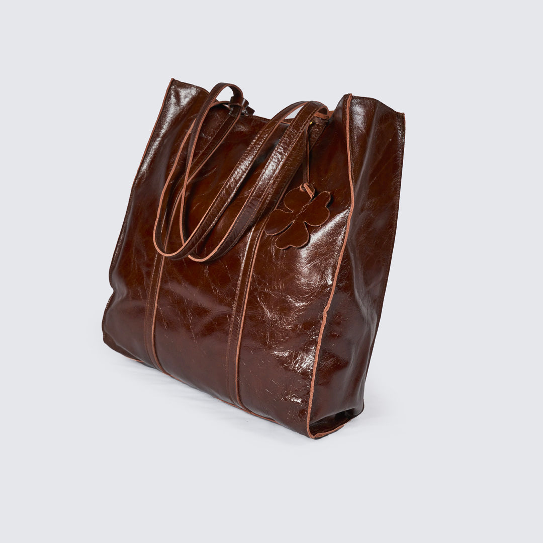 Medium Shopper