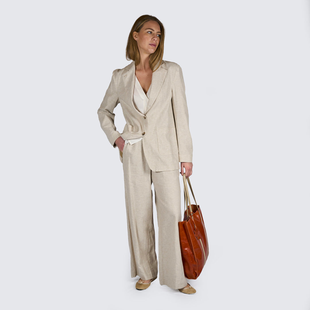 Medium Shopper