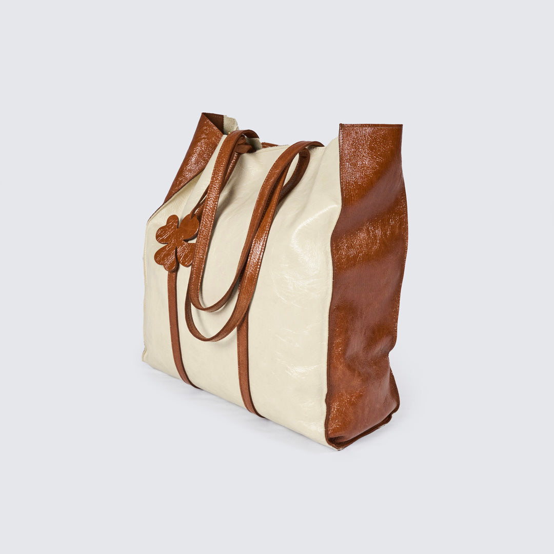 Medium Shopper