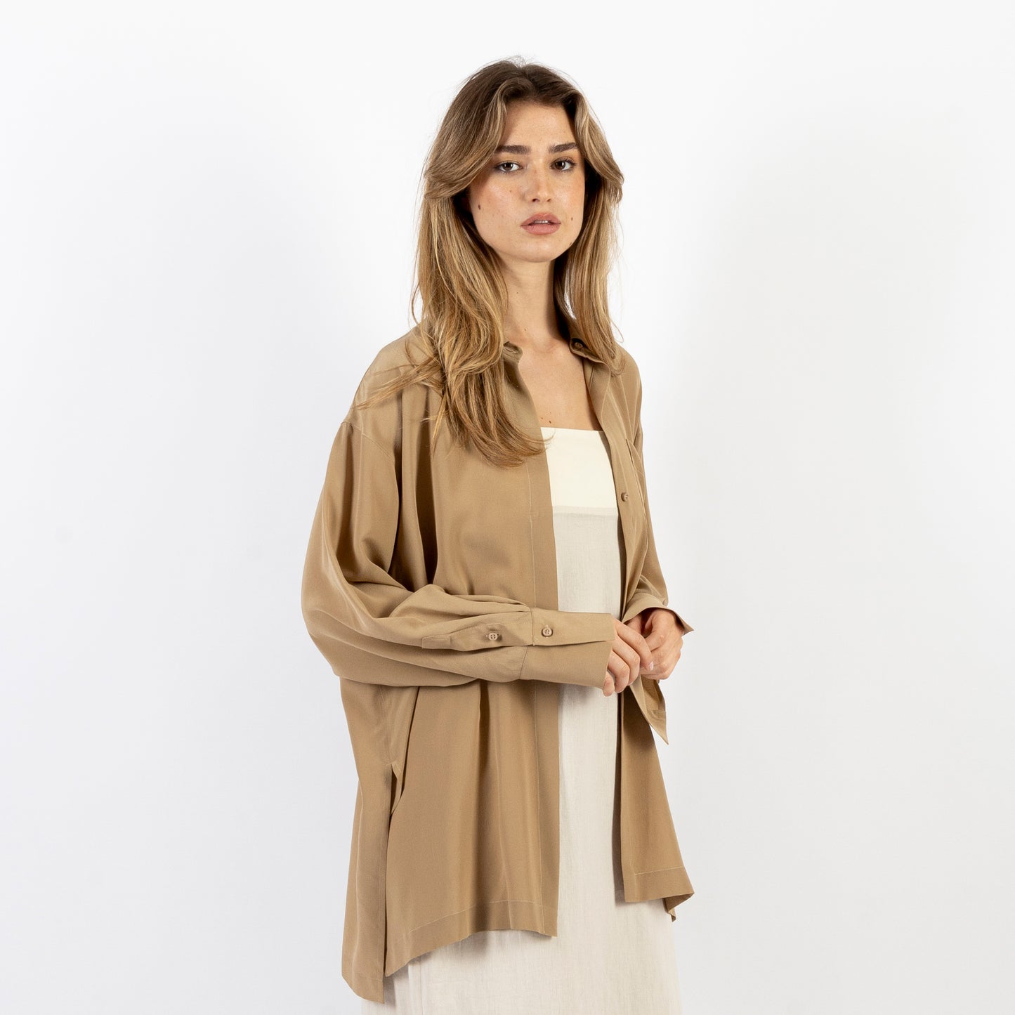 Loose shirt
