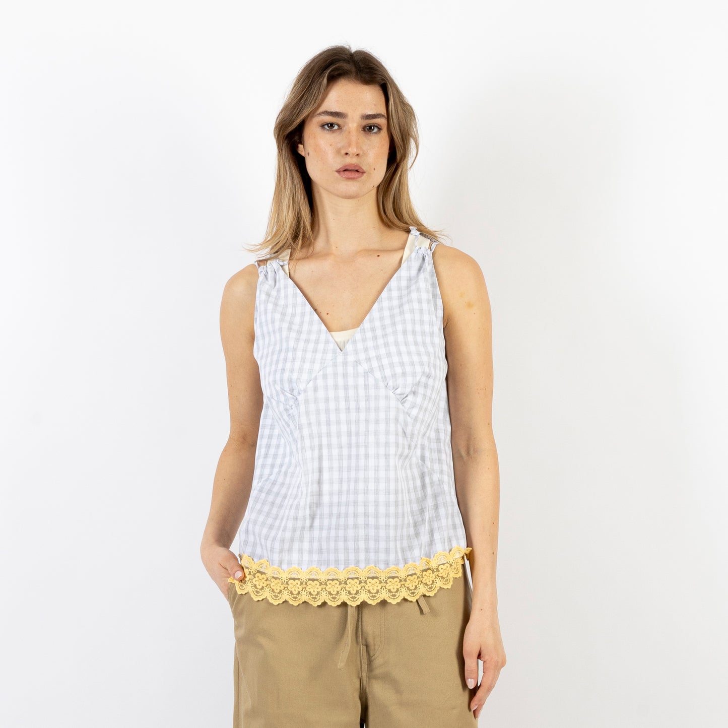 Wide Ruffles Top